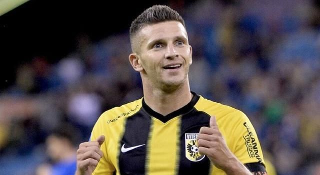 队在联赛中 队在联赛中