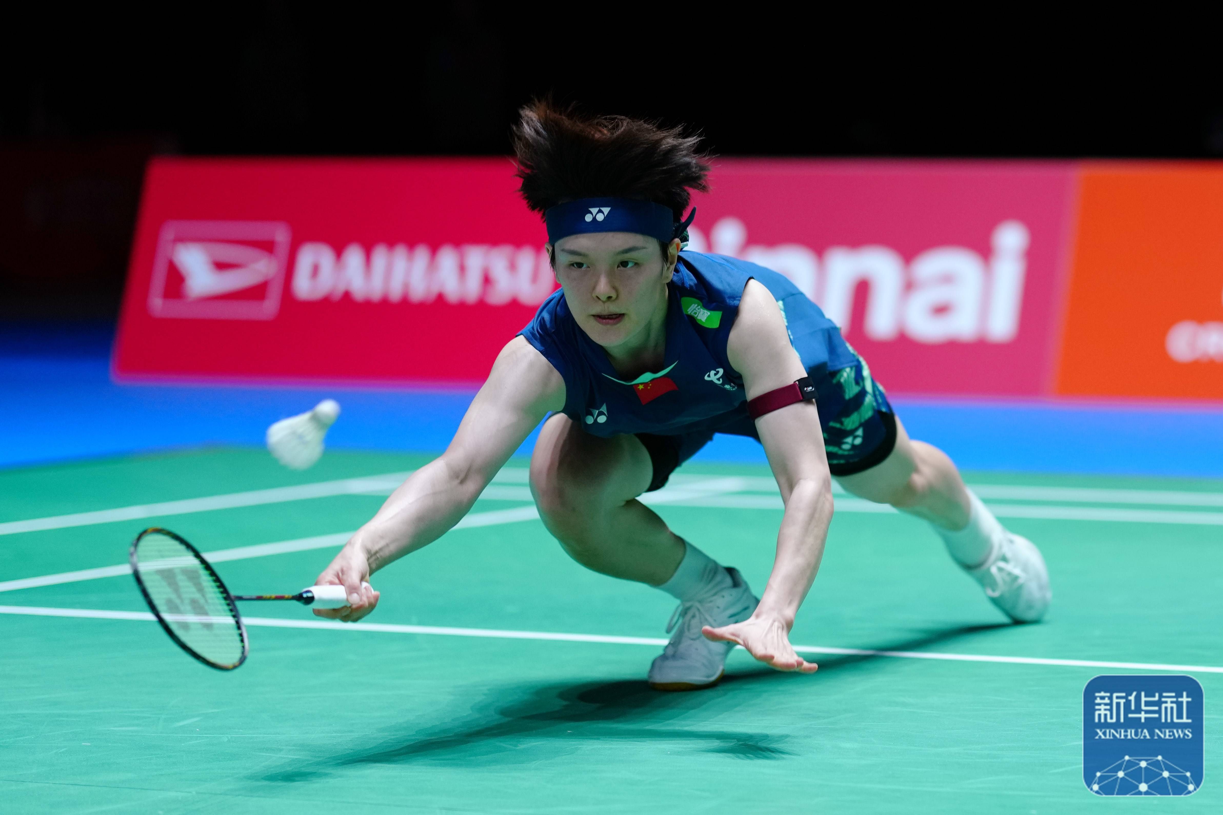 场与争议背 场与争议背