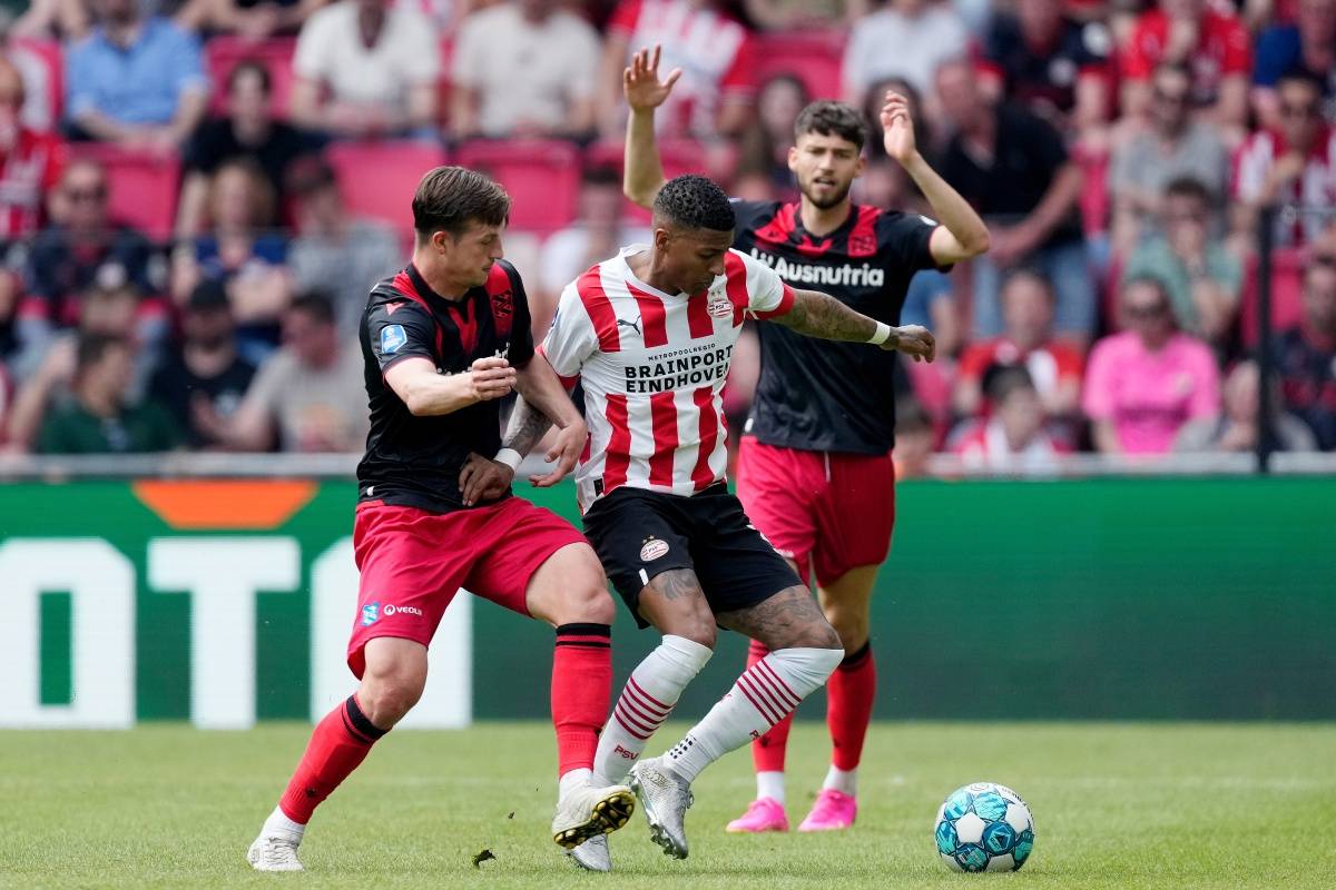 是世界足球 是世界足球