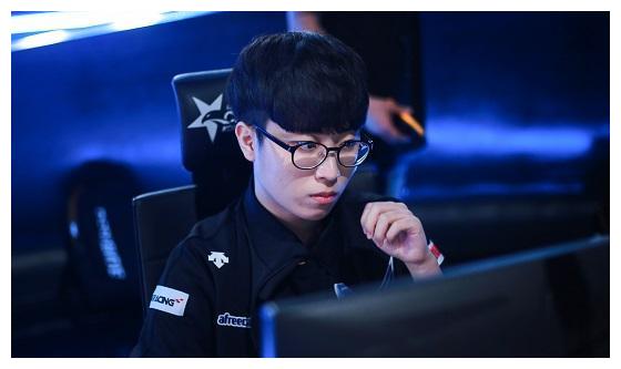 场胜利的中 场胜利的中