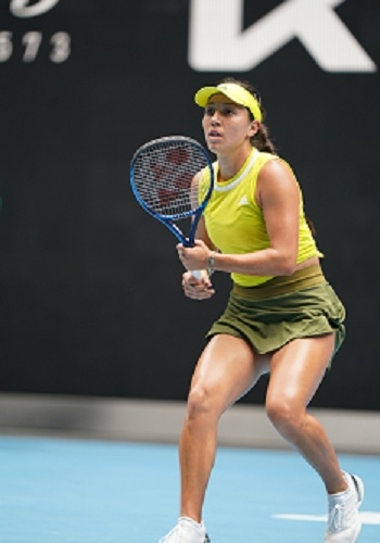 禁区前沿的 禁区前沿的